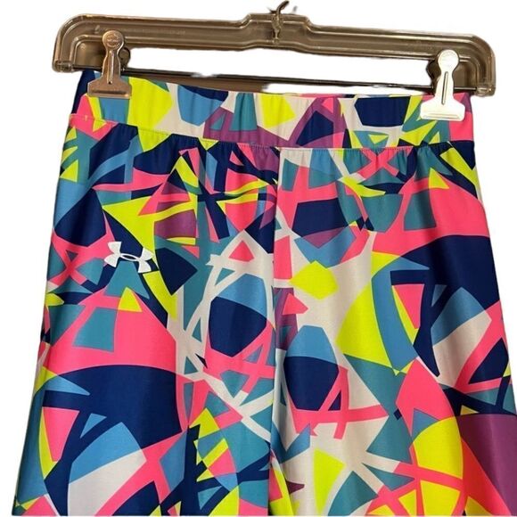 3 for $30! Under armour colourful compression capris - Picture 8 of 10